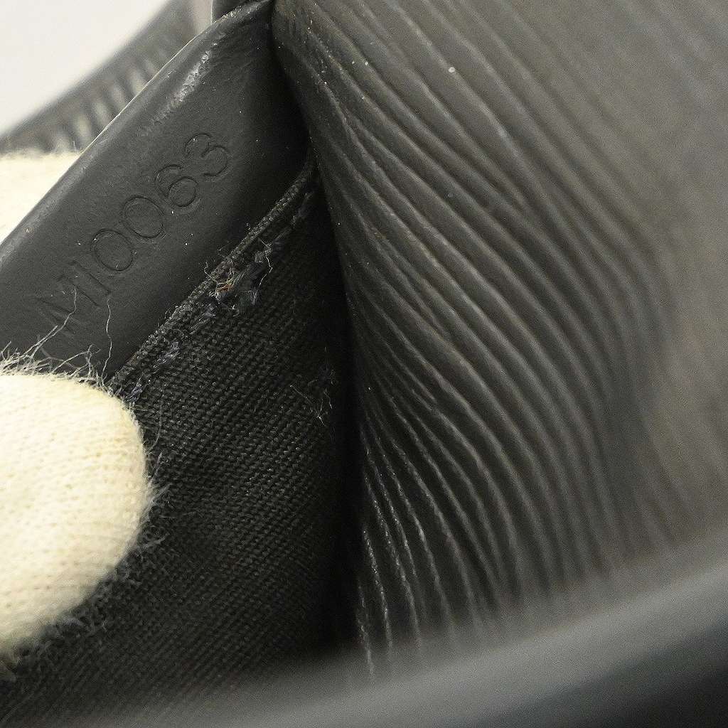 Louis Vuitton Sarvanga Handbag Black Leather Good condition - Box View