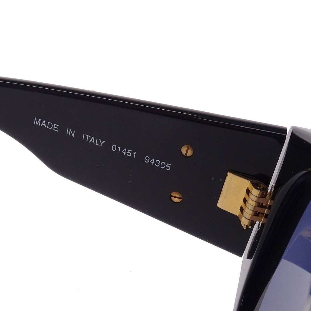 Chanel Logo CC Sunglasses Black Plastic Good condition - Model View