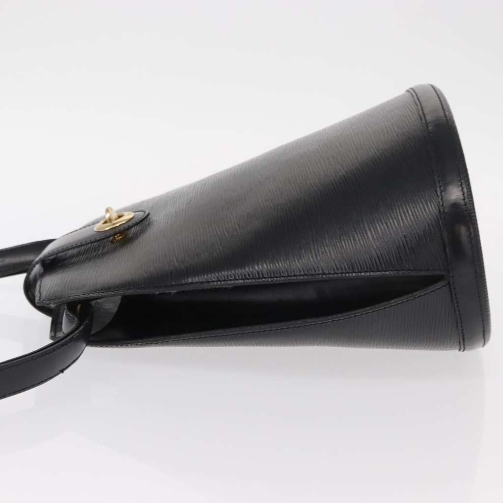 Louis Vuitton Cluny Shoulder Bag Black Leather Good condition - Model View