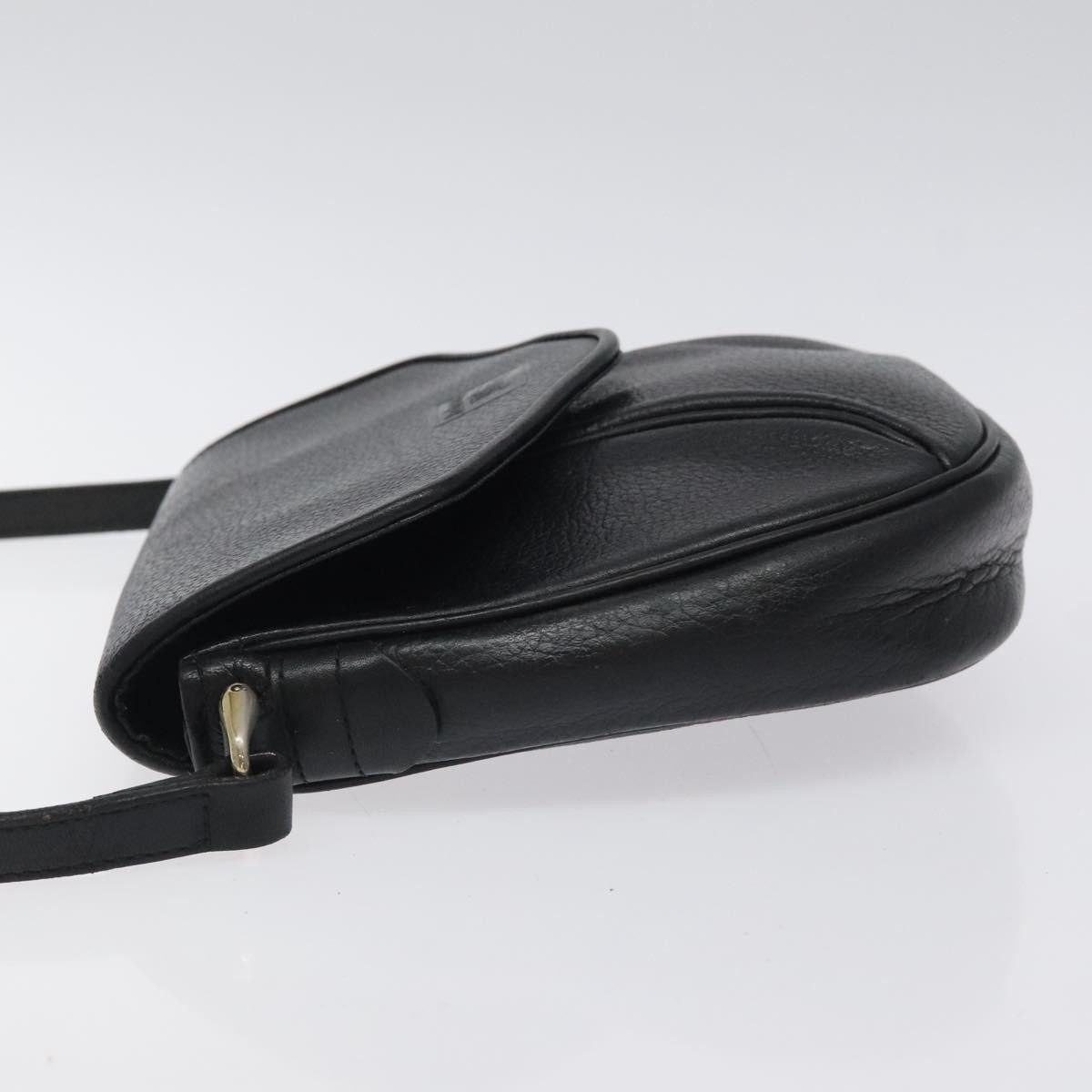 Burberry Flap Shoulder Bag Black Leather Good condition - Model View