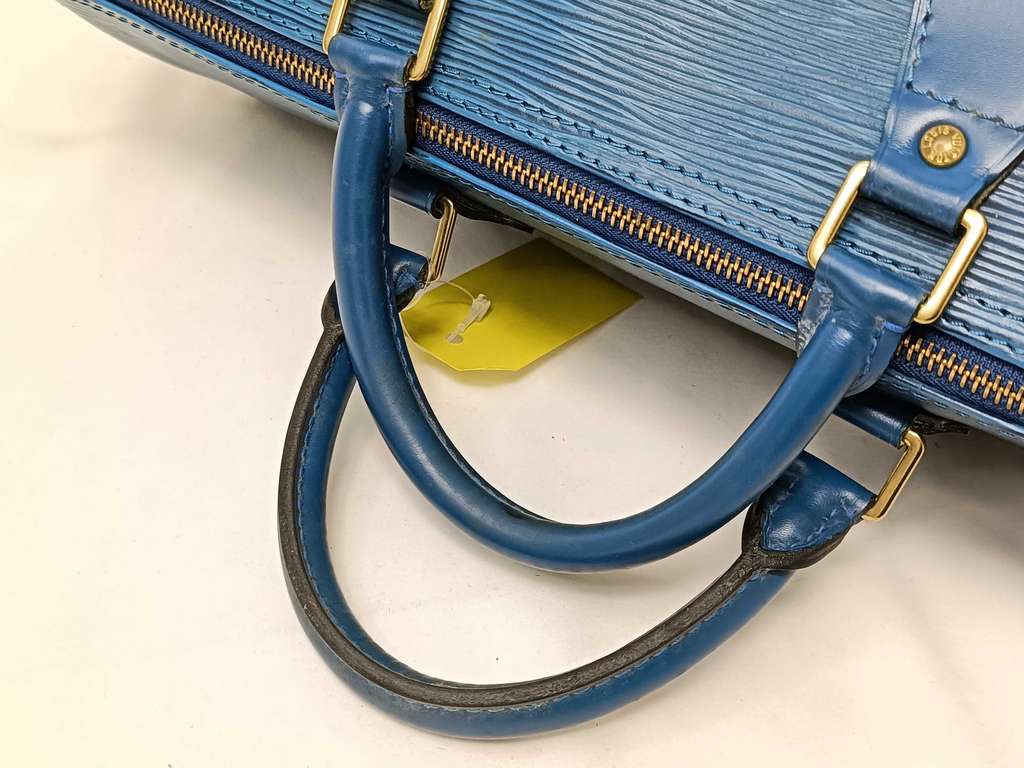 Louis Vuitton Speedy P9 Bandouliere Pochette Black Leather Never worn - Inside View