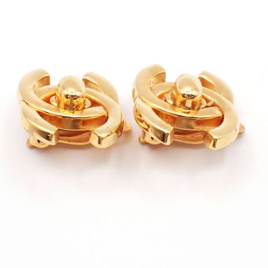 Chanel CC Turnlock Stud Earrings Gold Good condition - Box View