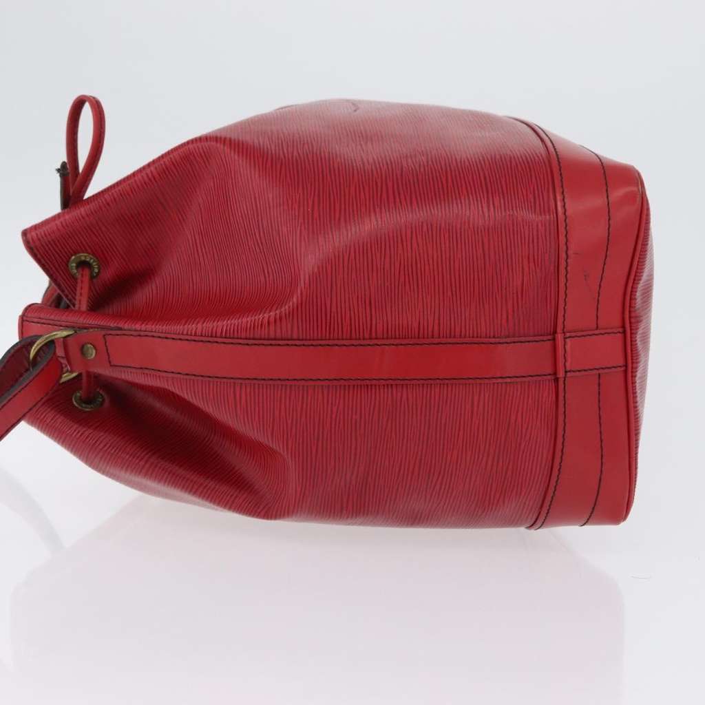 Louis Vuitton Noe Handbag Red Leather Fair condition - Model View