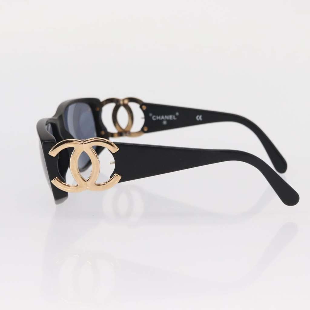Chanel Logo CC Sunglasses Black Plastic Good condition - Box View