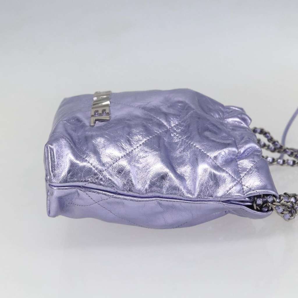 Chanel 22 Chain Hobo Purple Leather Good condition - Model View