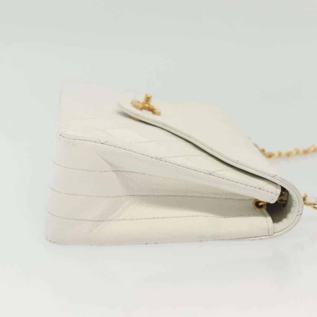 Chanel Chain Flap Shoulder Bag White Leather Good condition - Inside View