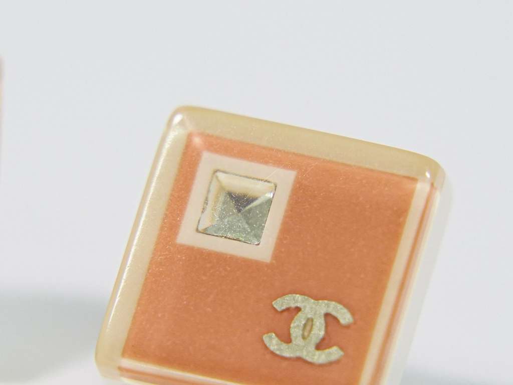 Chanel CC Square Stud Earrings Pink Plastic Good condition - Inside View