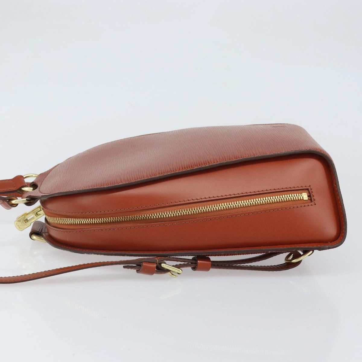 Louis Vuitton Mabillon Backpack Brown Leather Good condition - Model View