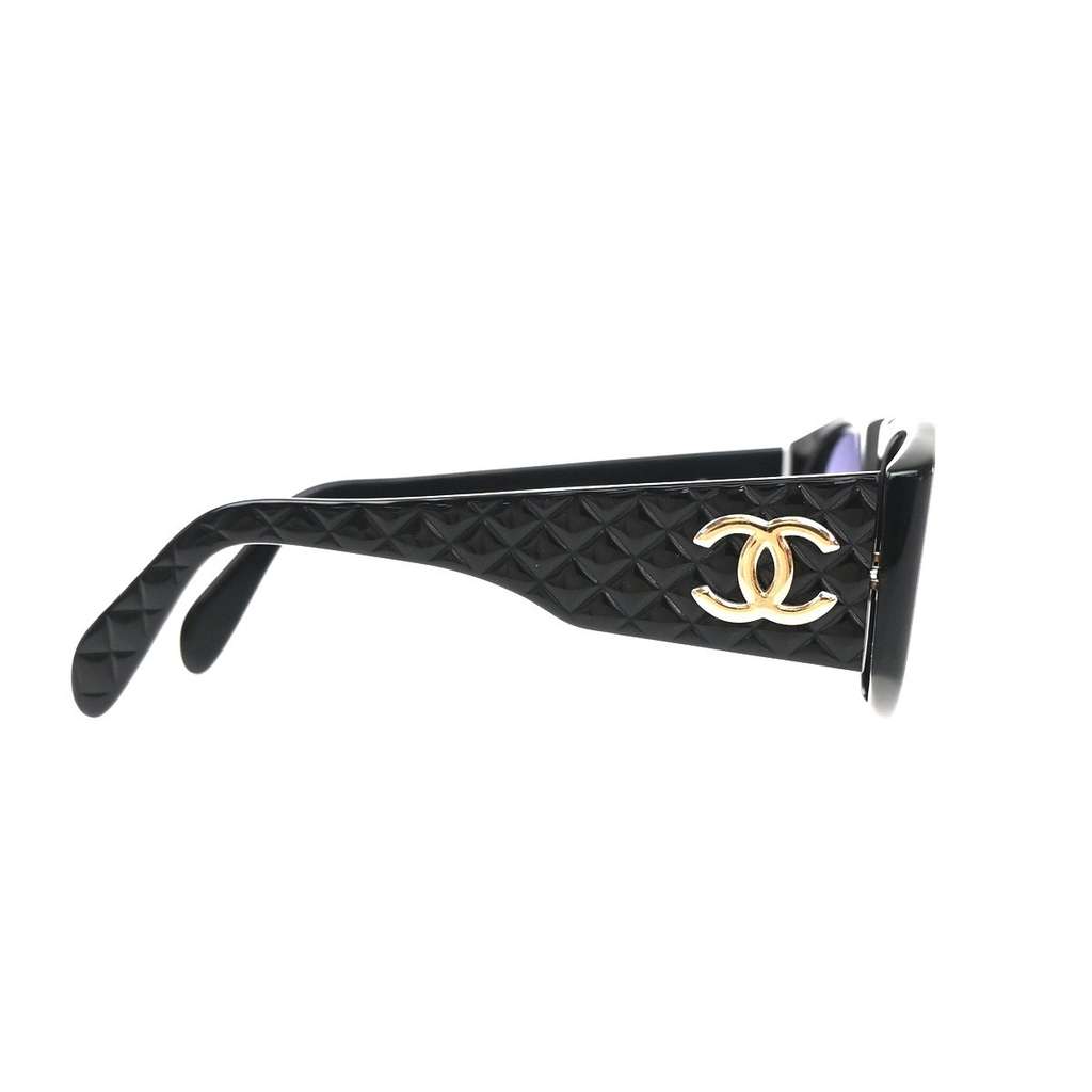 Chanel CC Logo Matelasse Sunglasses Eye Wear Black Plastic Good condition - Model View