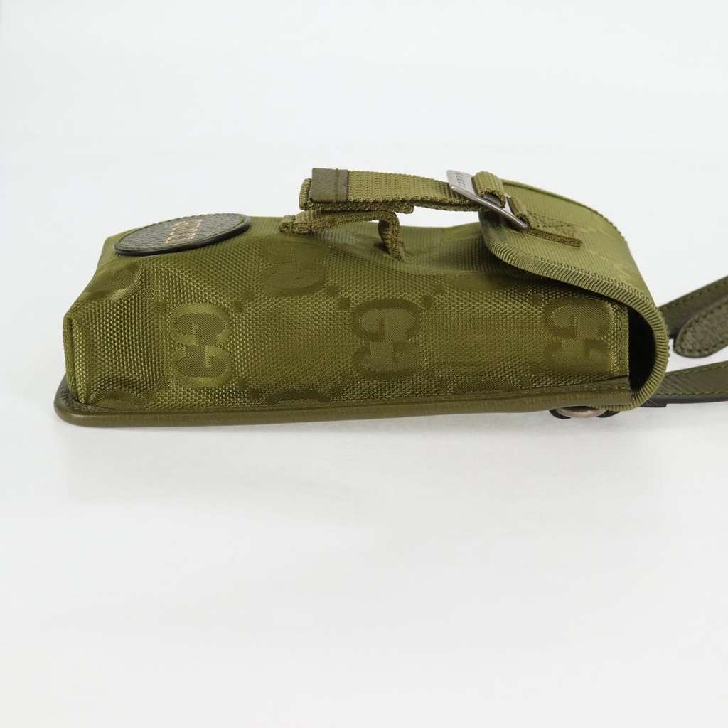 Gucci Off The Grid Shoulder Bag Green Canvas Very good condition - Model View