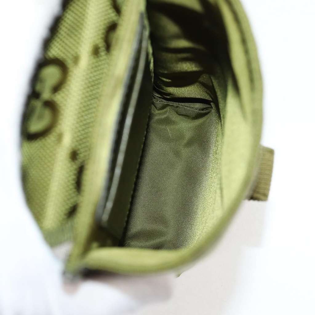 Gucci Off The Grid Shoulder Bag Green Canvas Very good condition - Box View
