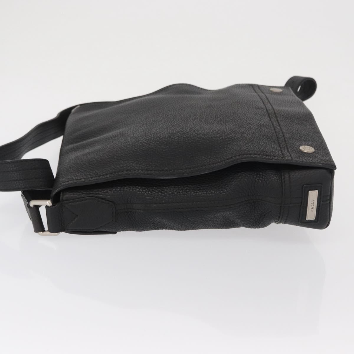 Bally Vintage Shoulder Bag Black Leather Good condition - Model View