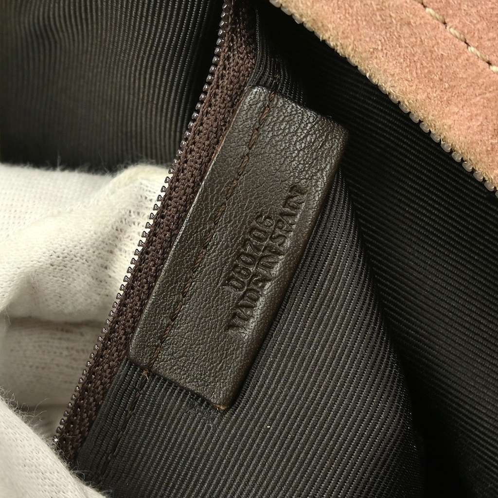 Loewe Amazona Bag Beige Suede Fair condition - Model View