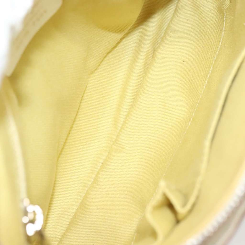 Salvatore Ferragamo Gancini Shoulder Bag White Leather Good condition - Box View