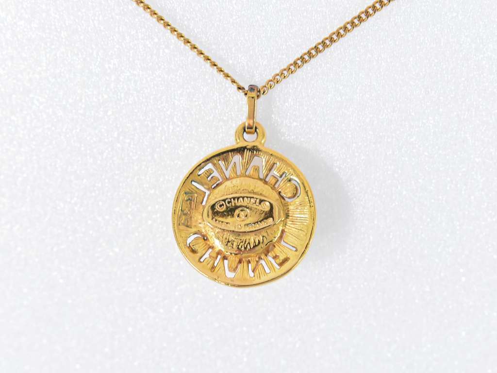 Chanel Chain Around Pearl Necklace Gold Good condition - Inside View