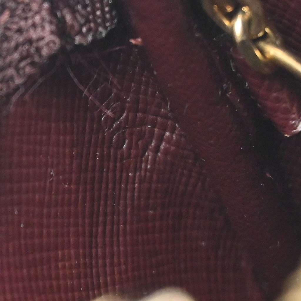 Louis Vuitton Pochette clés NM Red Canvas Good condition - Model View