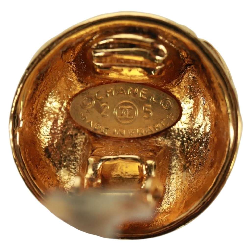 Chanel Vintage CC Hoop Clip-On Earrings Gold Metal Good condition - Box View