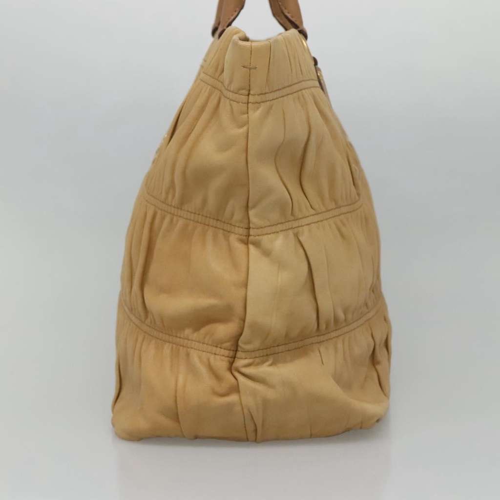 Prada Gaufre Tote Beige Leather Good condition - Model View