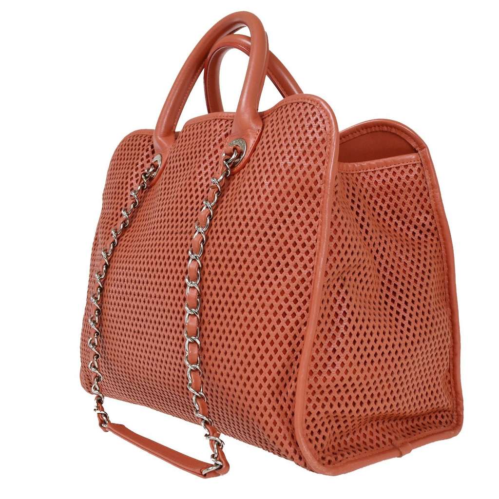 Chanel French Riviera Tote Pink Leather Fair condition - Model View