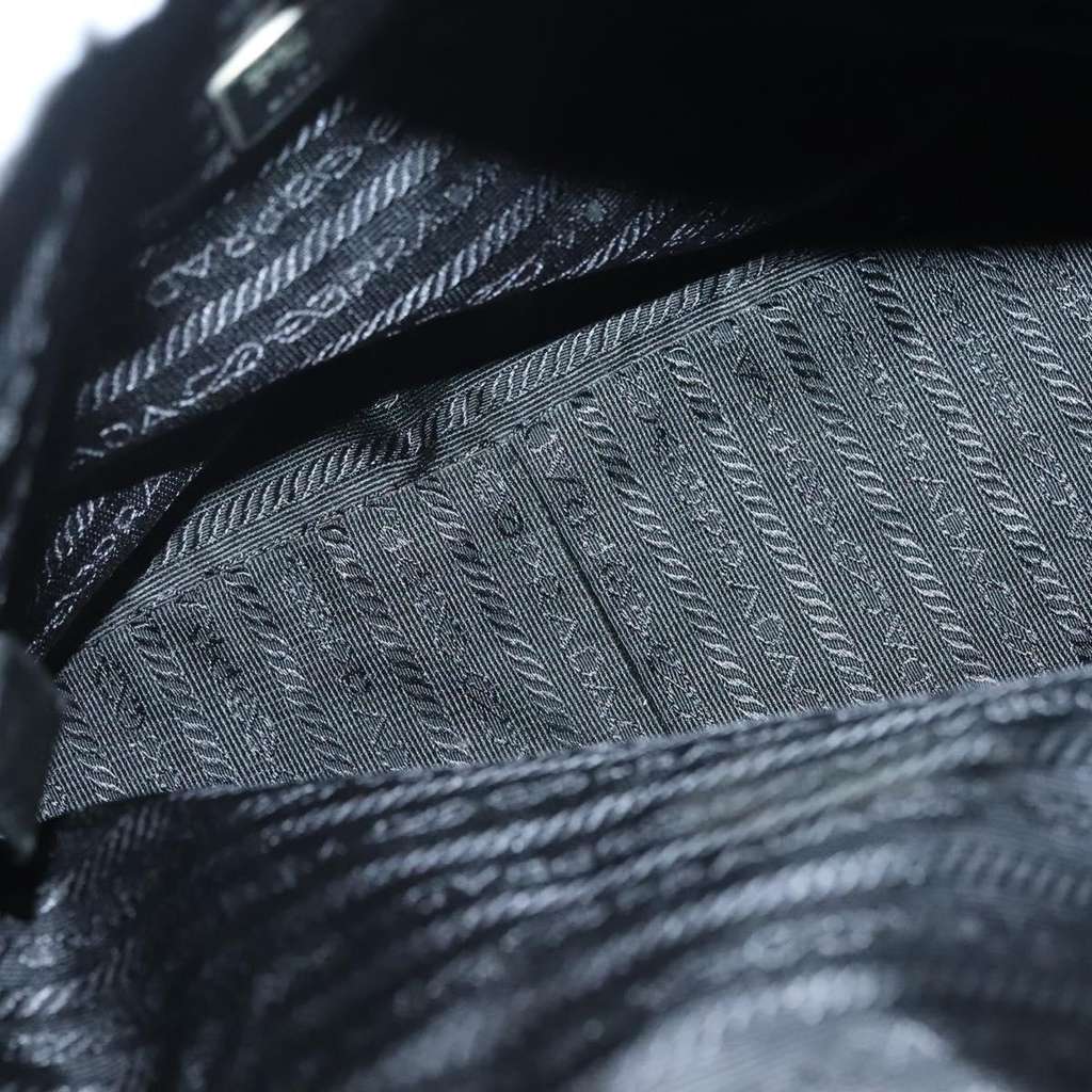 Prada Vintage Zip Handbag Black Good condition - Box View