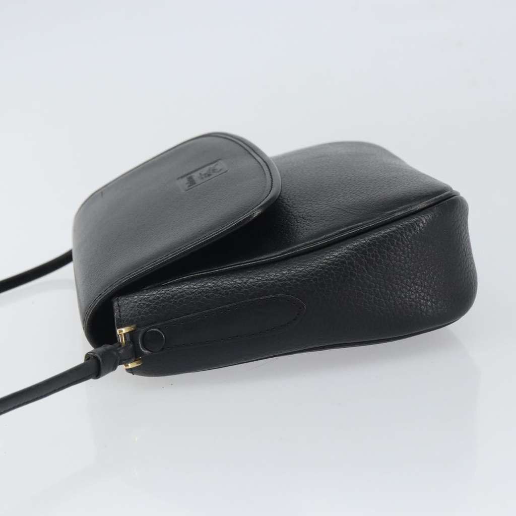 Burberry Vintage Shoulder Bag Black Leather Good condition - Model View