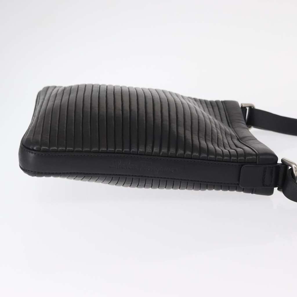 Salvatore Ferragamo Gancini Shoulder Bag Black Leather Good condition - Inside View