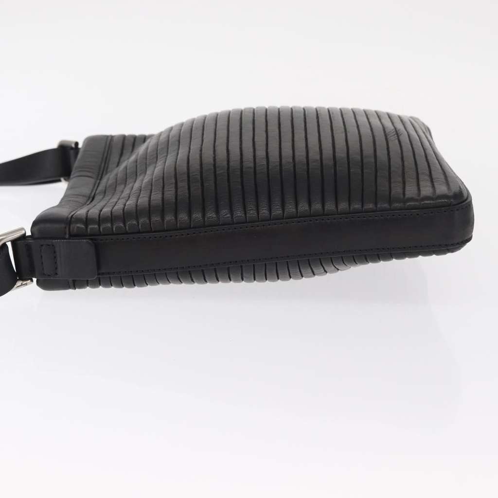 Salvatore Ferragamo Gancini Shoulder Bag Black Leather Good condition - Model View