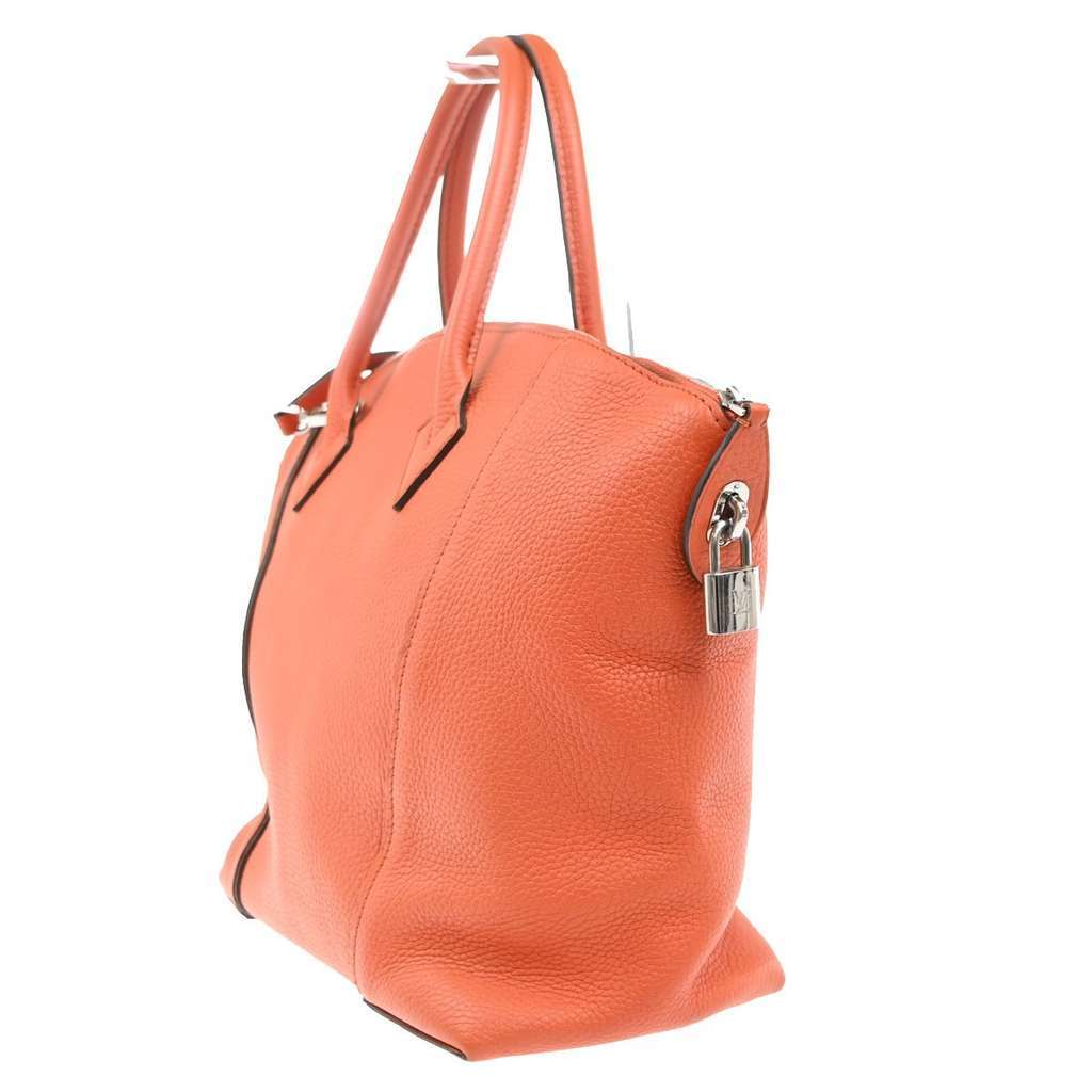 Louis Vuitton Soft Lockit Handbag Orange Leather Good condition - Model View