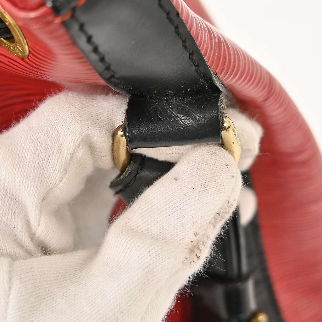 Louis Vuitton Bicolor Petit Noe Handbag Red Leather Fair condition - Box View