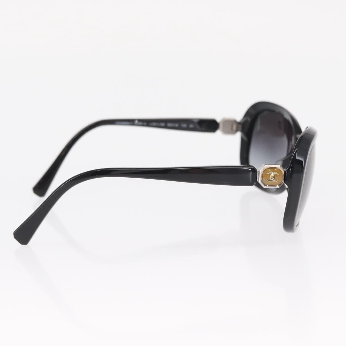 Chanel Logo CC Sunglasses Black Plastic Good condition - Model View