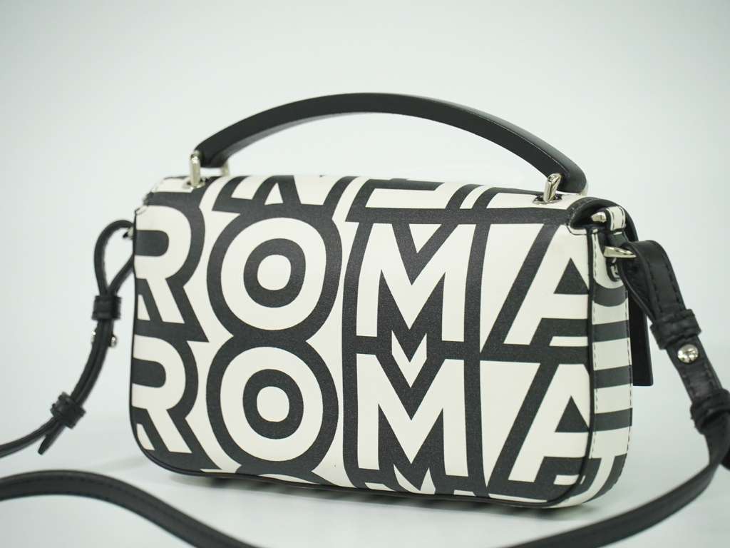 Fendi x Marc Jacobs Baguette NM Bag White Leather Good condition - Back View