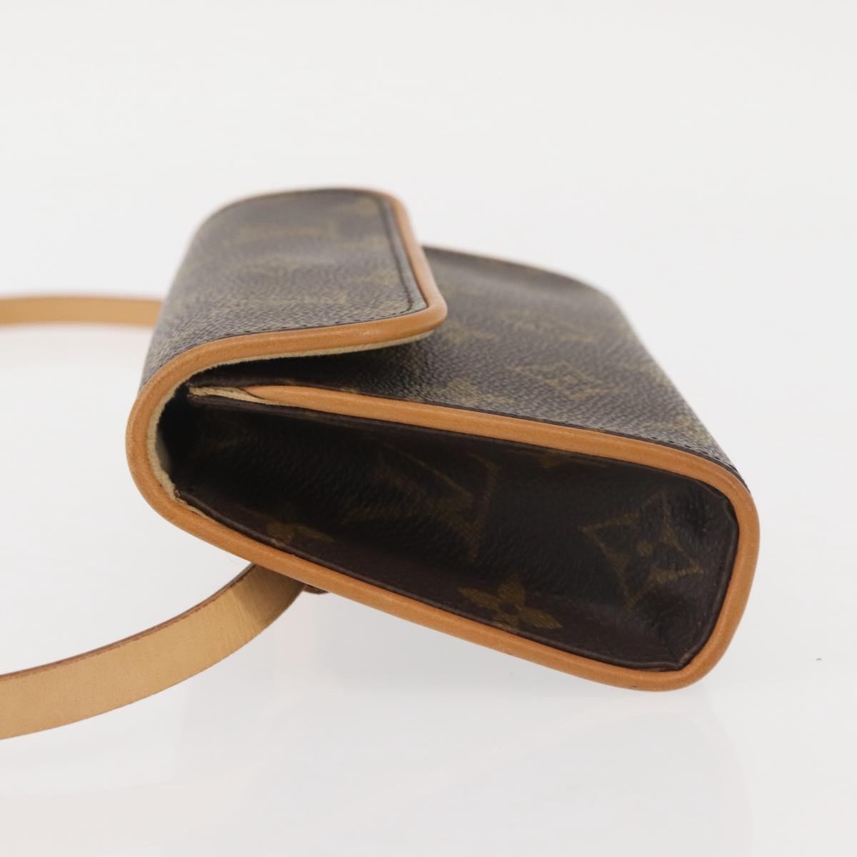 Louis Vuitton Florentine Waist Bag Brown Canvas Good condition - Model View