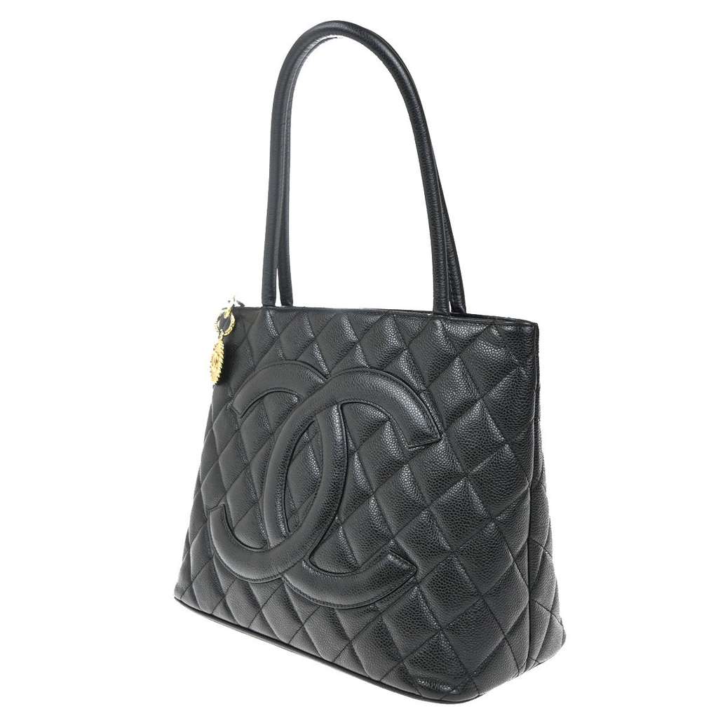 Chanel Medallion Tote Black Leather Good condition - Inside View
