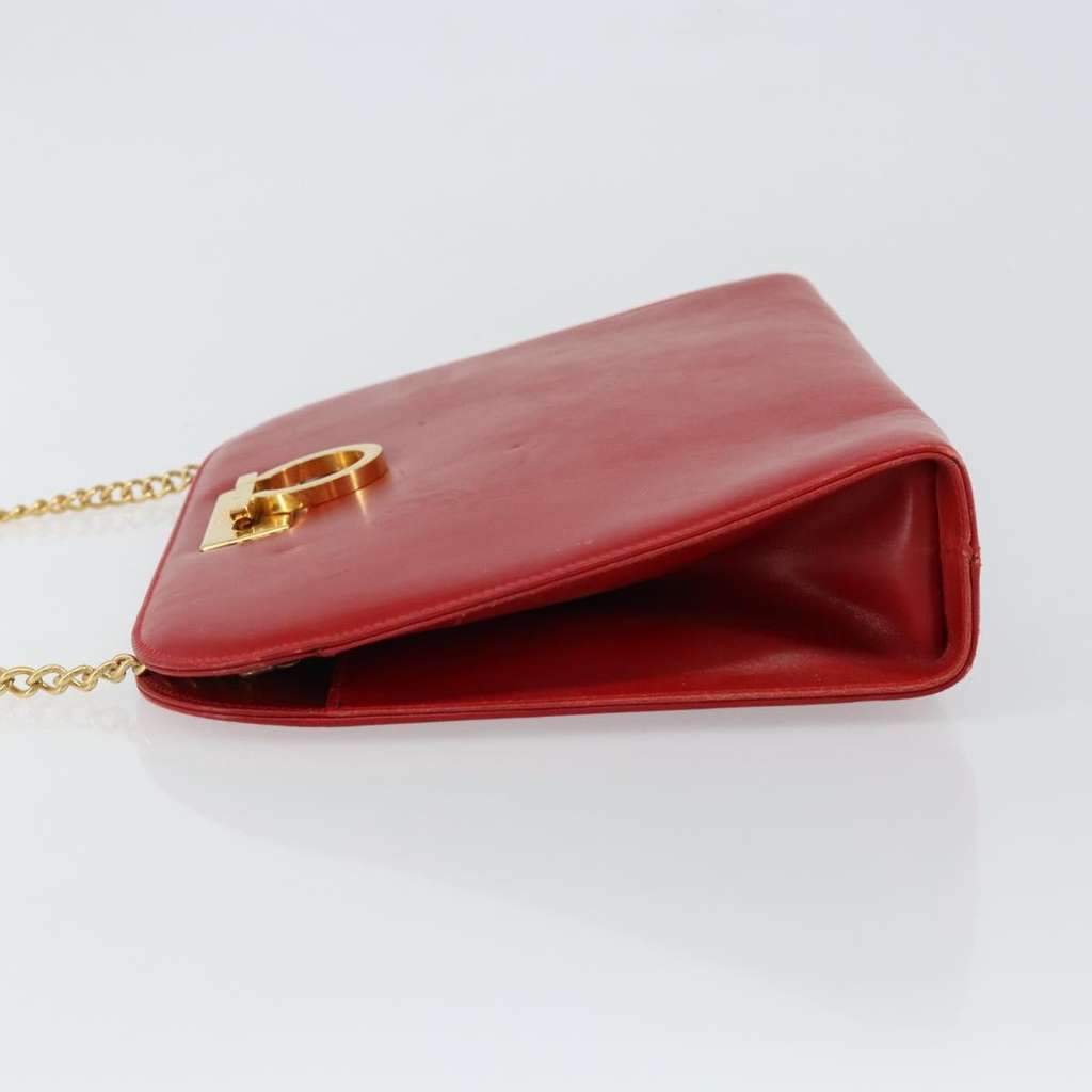 Salvatore Ferragamo Vintage Gancini Chain Shoulder Bag Red Leather Good condition - Model View