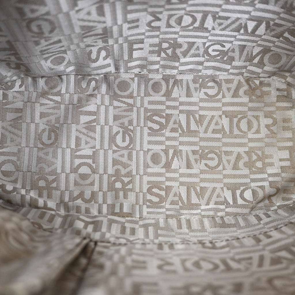 Salvatore Ferragamo Gancini handbag Beige Leather Good condition - Box View