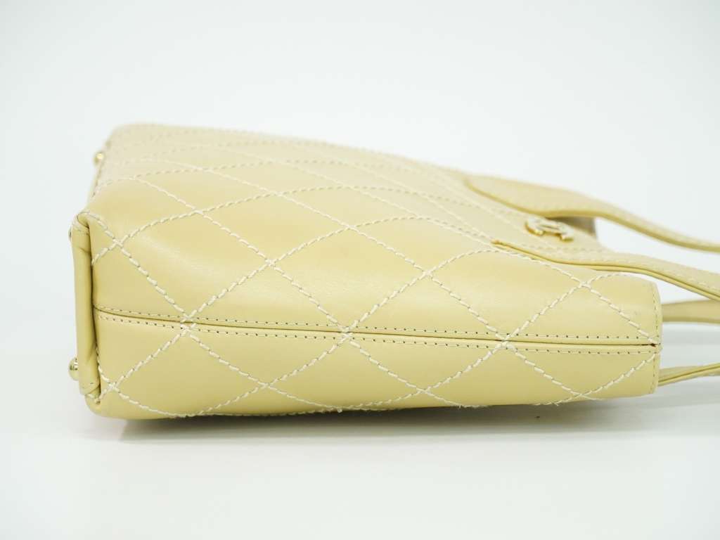 Chanel Surpique Tote Beige Leather Good condition - Inside View