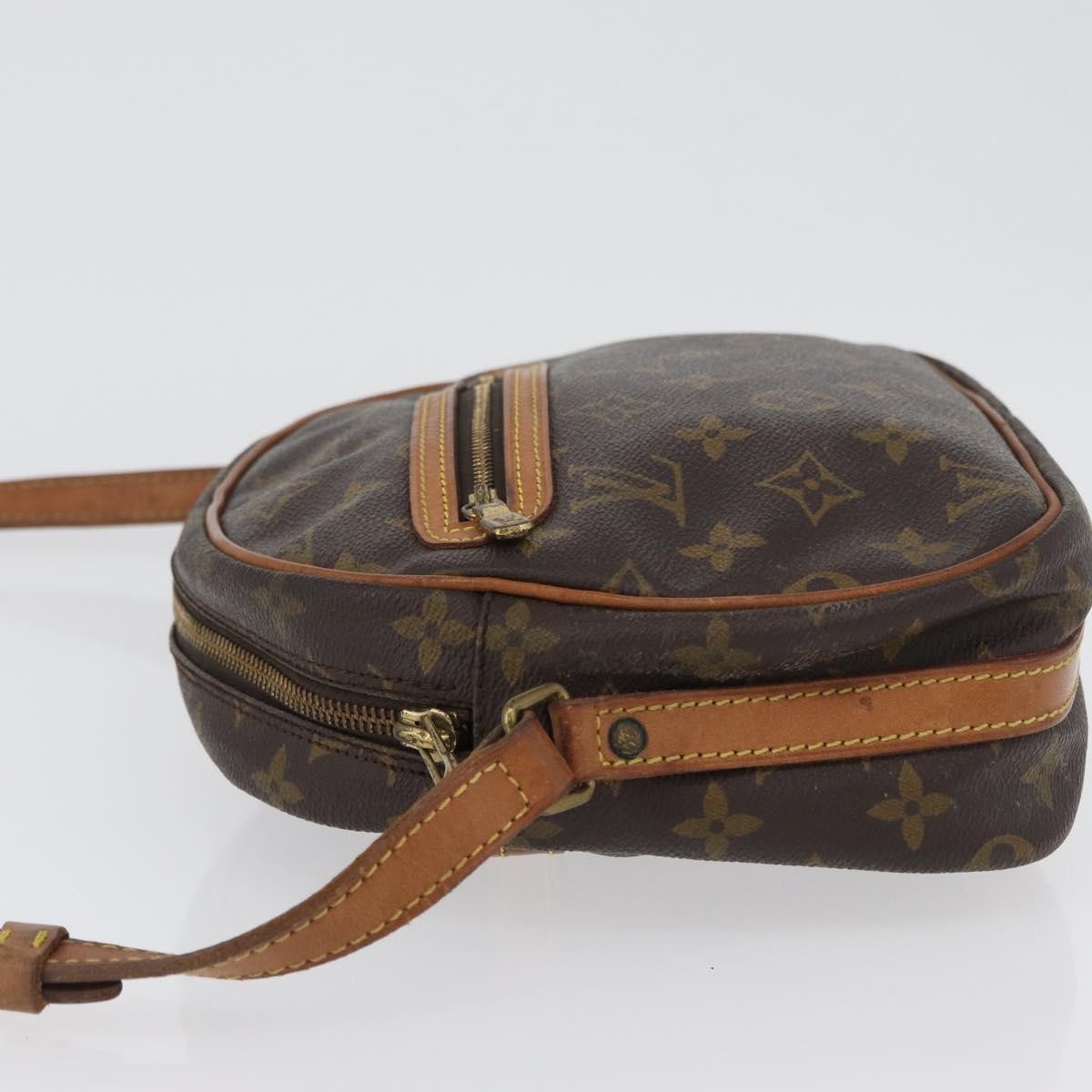 Louis Vuitton Senlis Shoulder bag Brown Canvas Fair condition - Model View