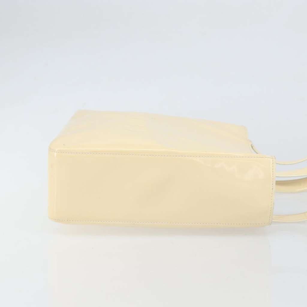 Chanel Vintage Embossed Logo Shoulder Bag Beige Fair condition - Inside View