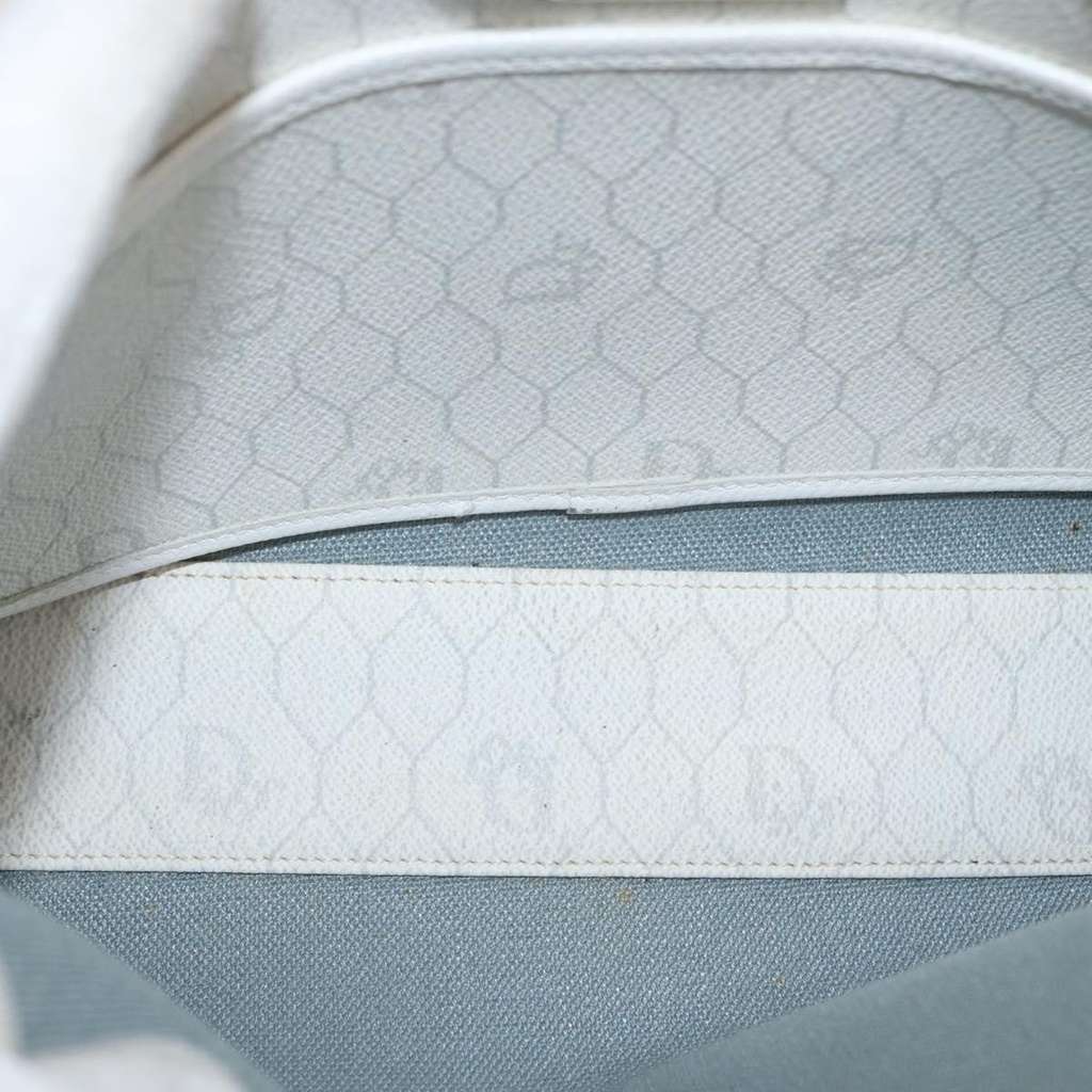 Christian Dior Vintage Honeycomb Zip Pouch White Canvas Good condition - Box View