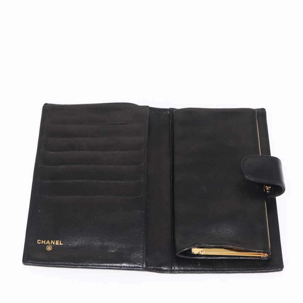 Chanel Timeless CC Wallet Black Leather Good condition - Box View