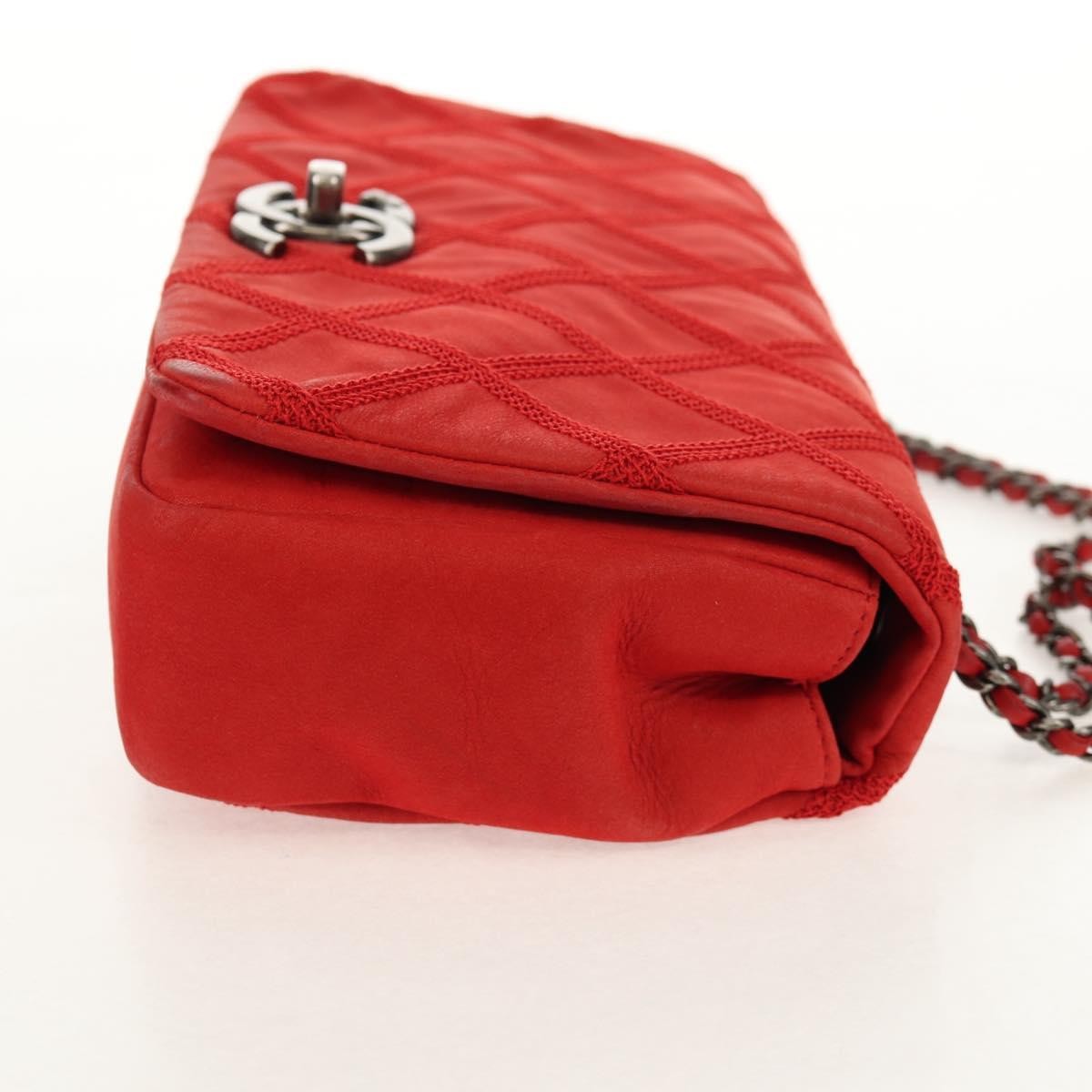 Chanel Diamond Stitch Chain Flap Bag Red Leather Good condition - Model View