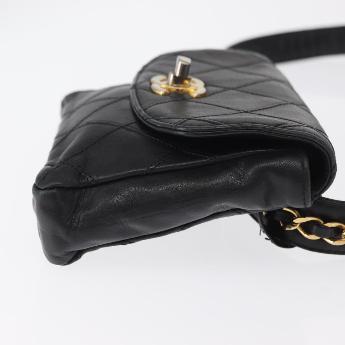 Chanel Vintage CC Flap Waist Bag Black Leather Good condition - Inside View