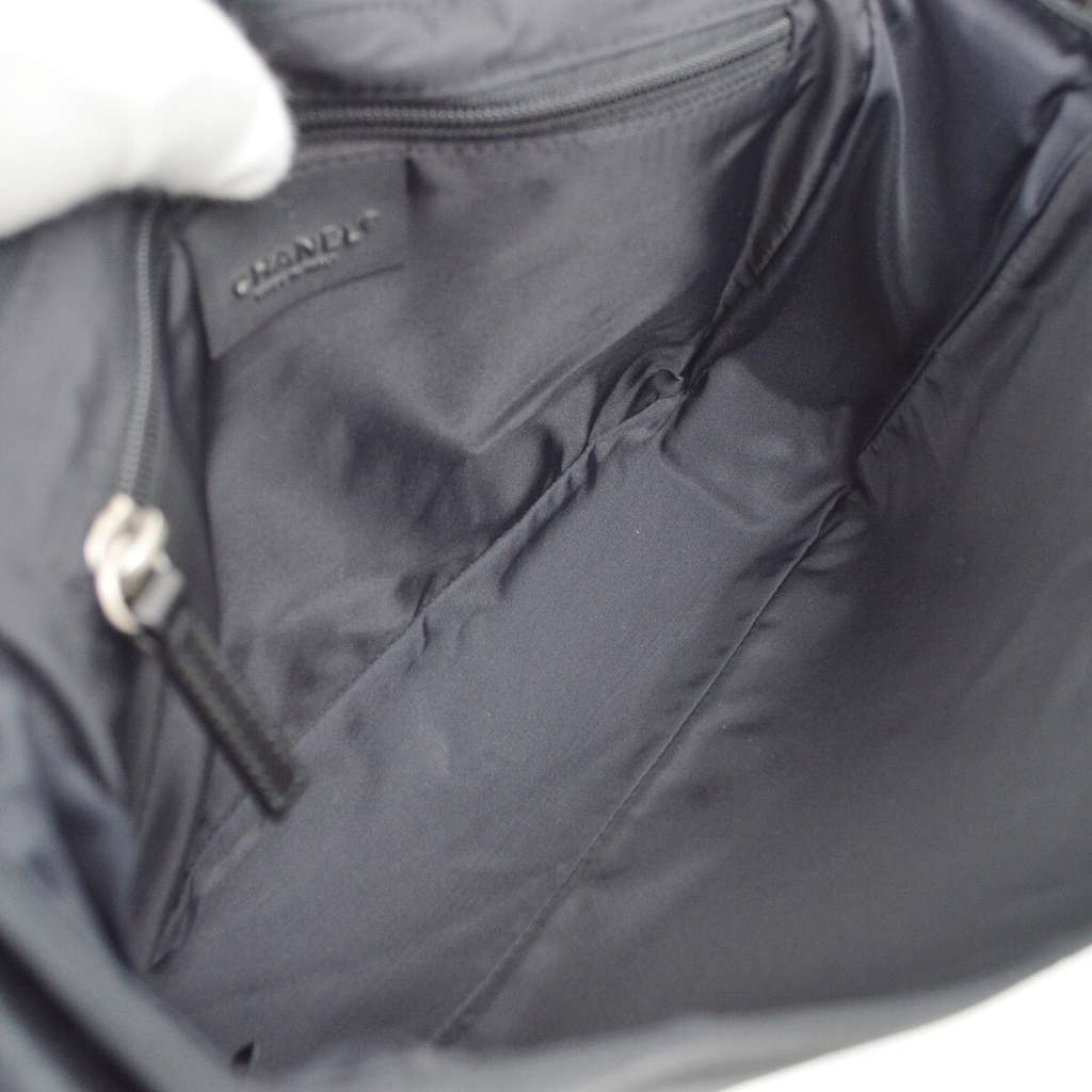 Chanel Sport Line Flap Messenger Bag Black Good condition - Inside View