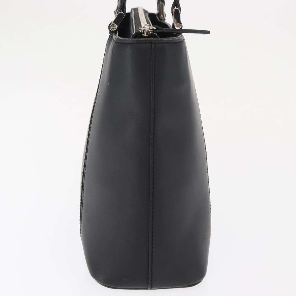 Burberry Vintage Handbag Black Leather Good condition - Model View