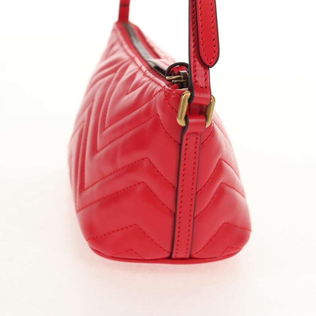 Gucci GG Marmont Pochette Shoulder Bag Red Leather Very good condition - Model View