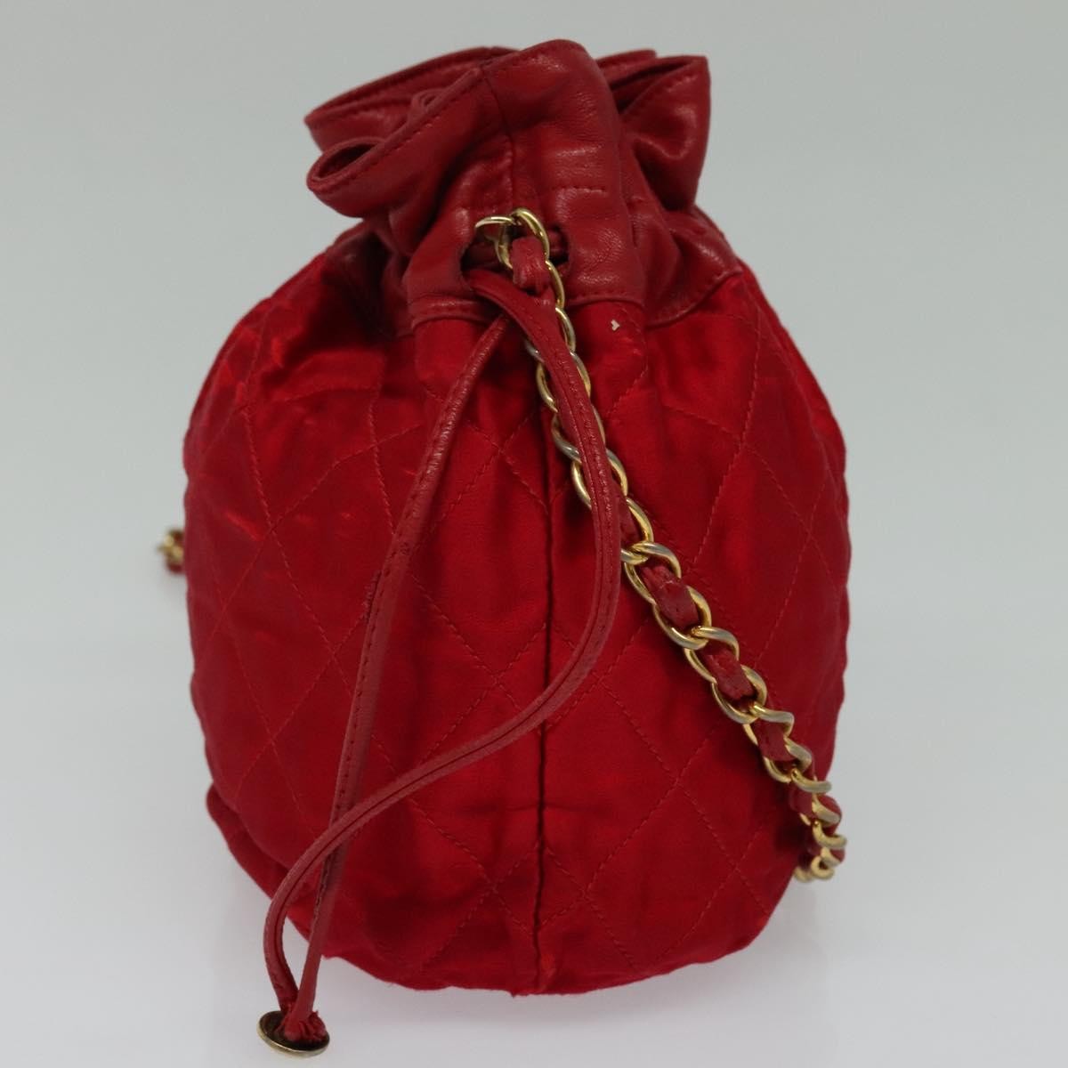 Chanel Vintage Drawstring Bucket Bag Red Satin Good condition - Inside View