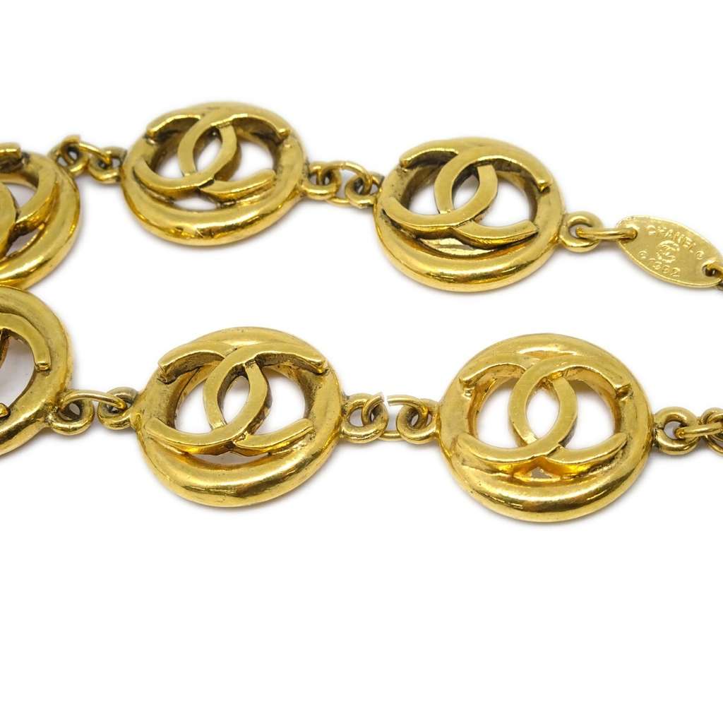 Chanel CC Cutout Round Bracelet Gold Good condition - Inside View