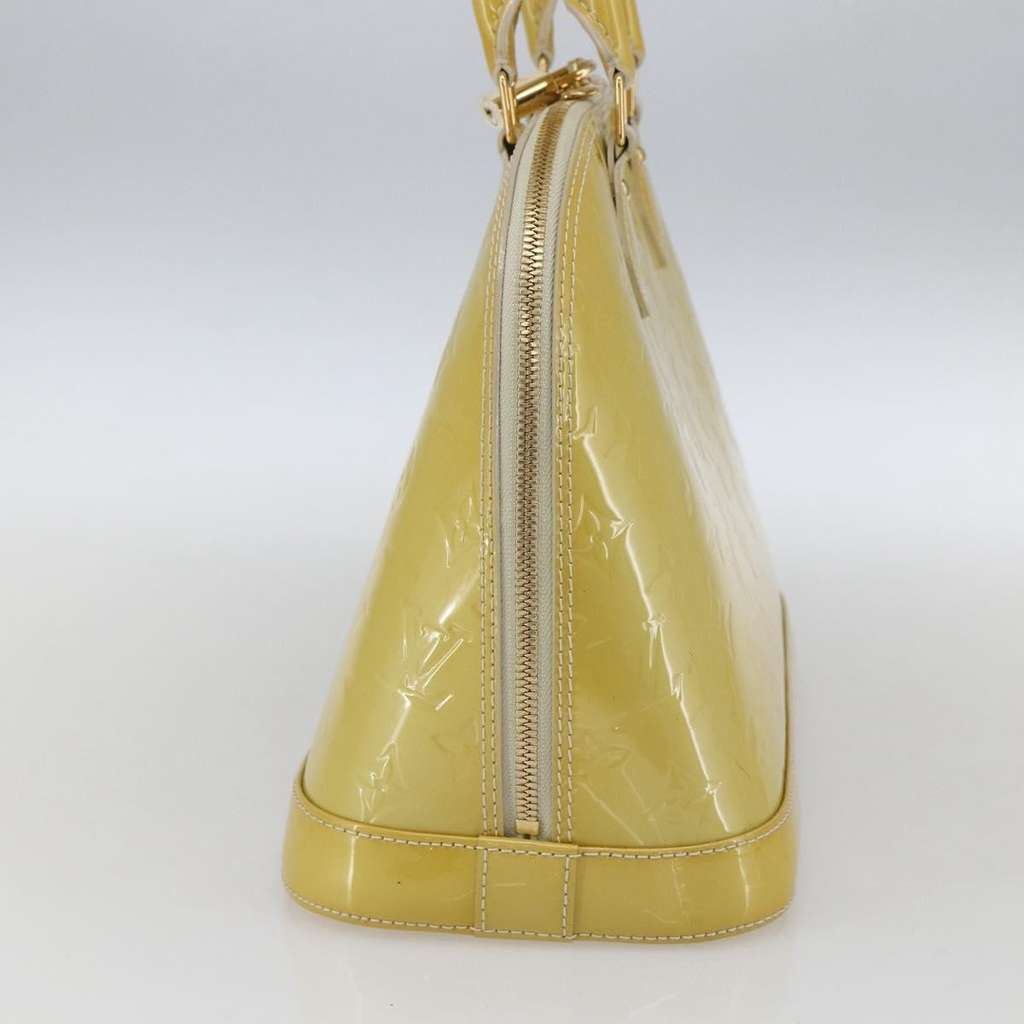 Louis Vuitton Alma Handbag Beige Good condition - Model View