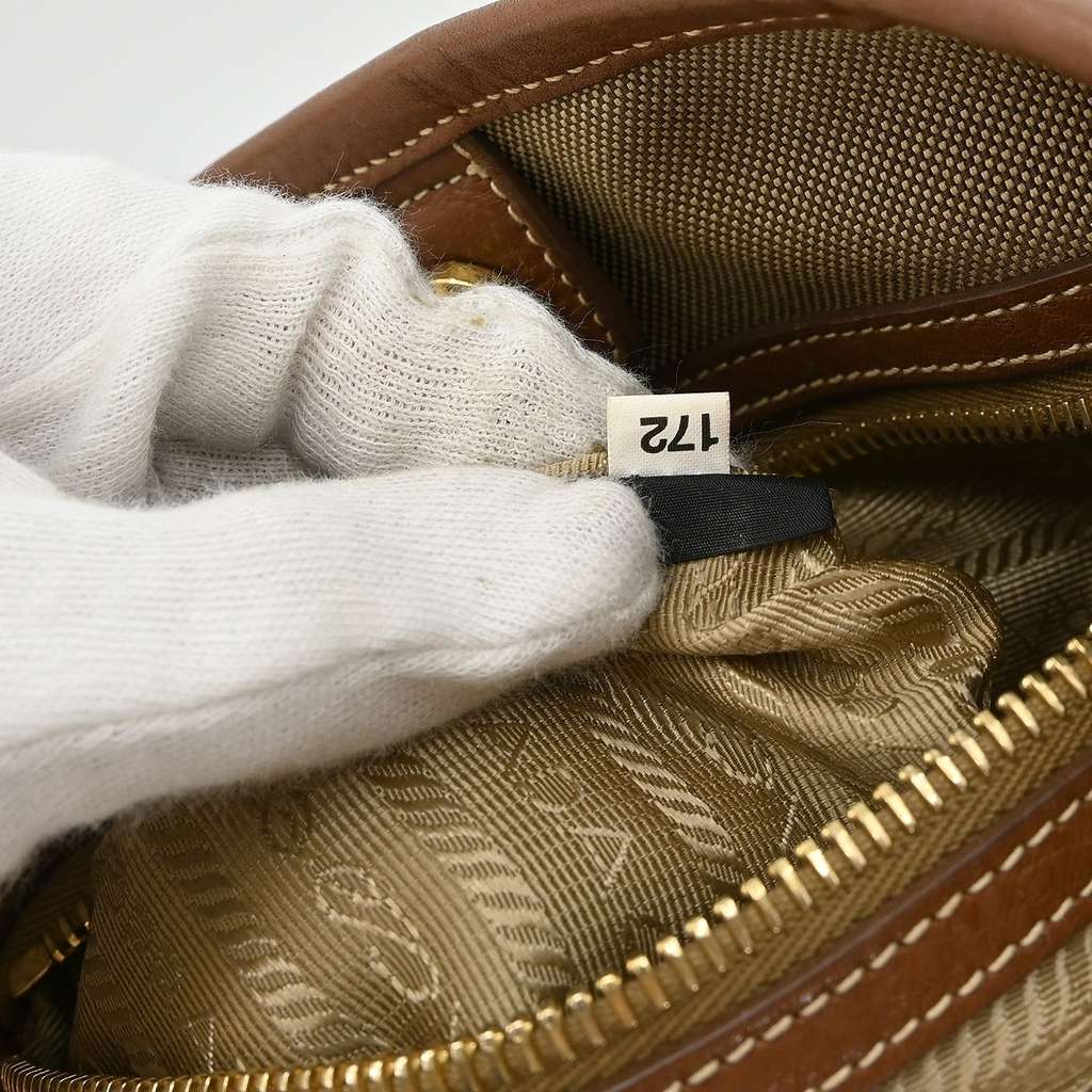 Prada Logo Convertible Tote Beige Canvas Good condition - Model View