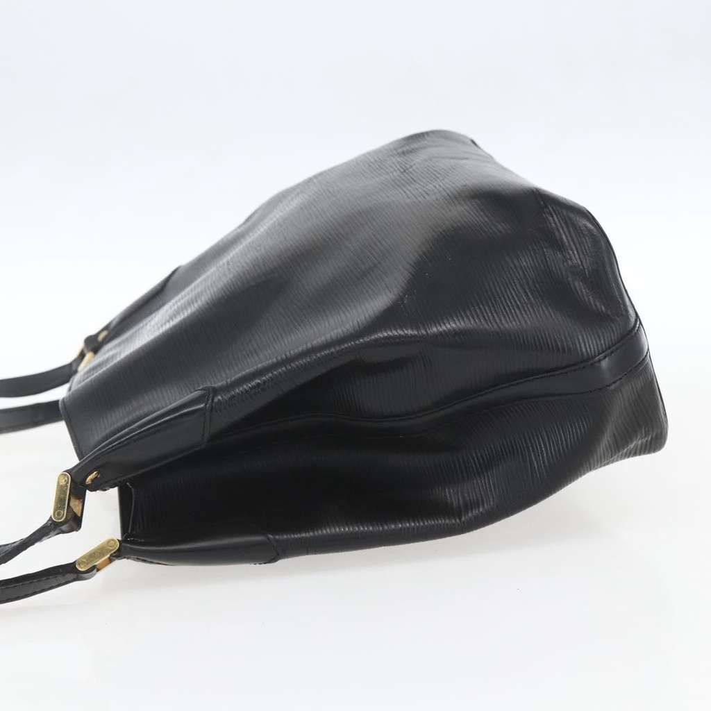 Louis Vuitton Mandara Handbag Black Leather Good condition - Inside View
